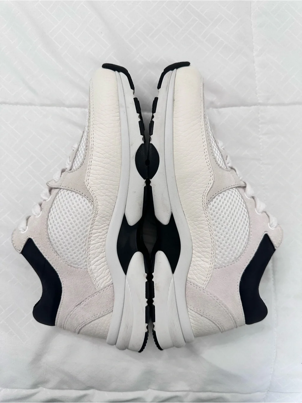 CHANEL White and Black CC Logo Runner Sneakers - Suede accents, 100% authentic